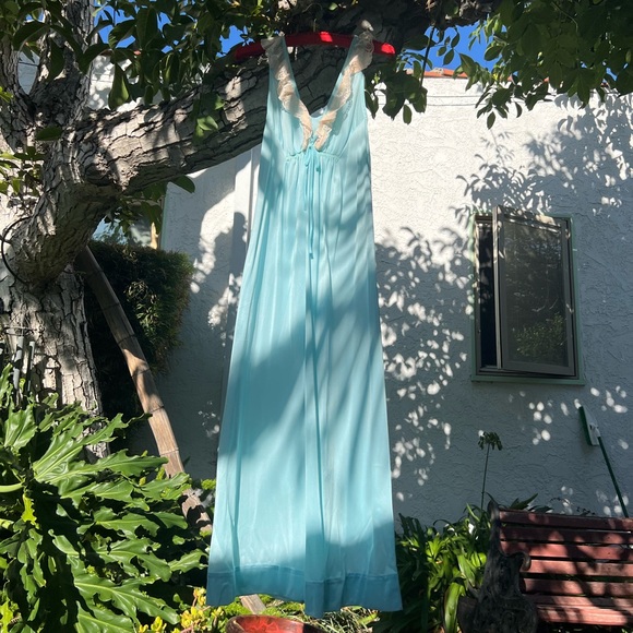 Vtg Baby Blue V-Neck Sleeveless Slip Dress with Floral Lace Neckline | Small - Picture 6 of 17